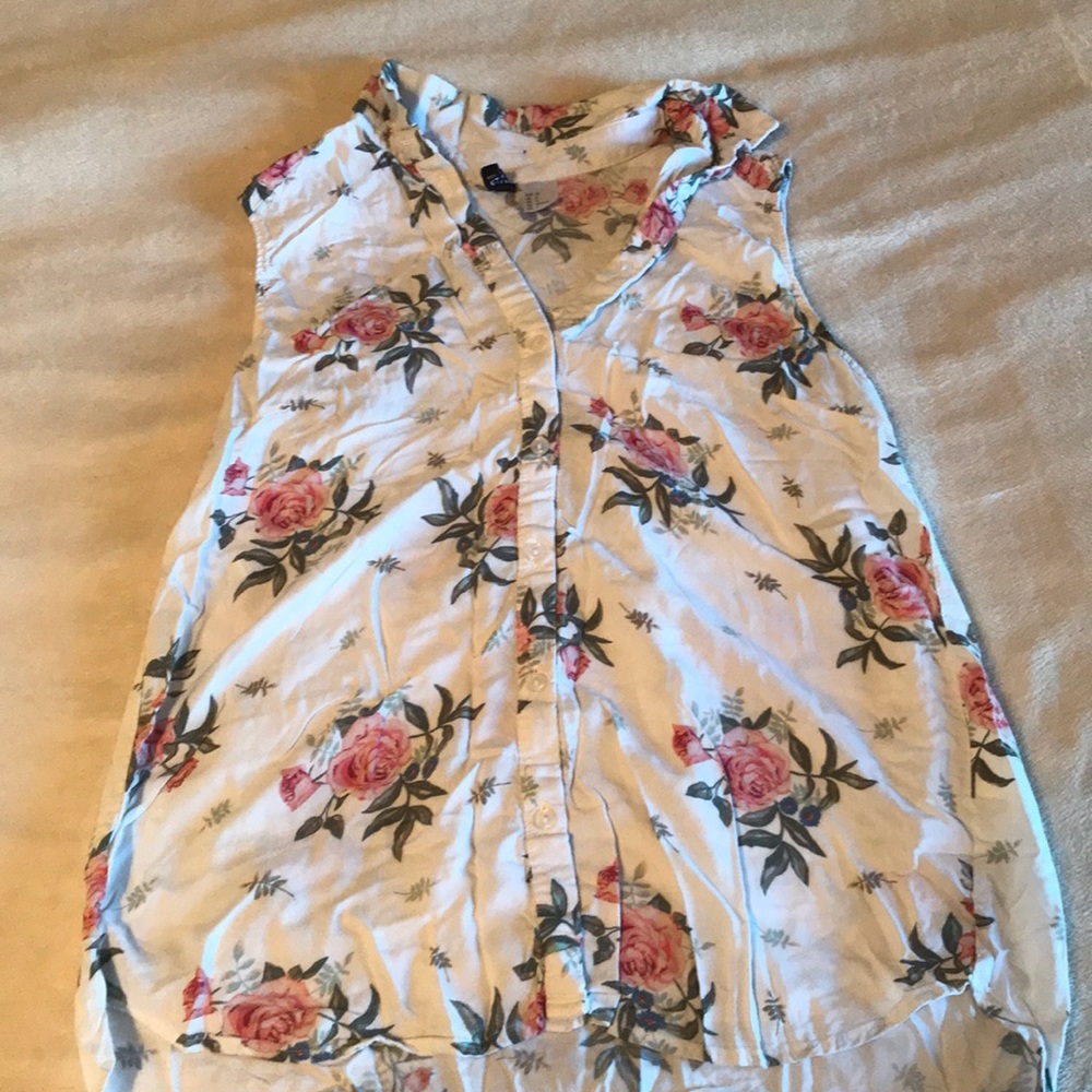 Floral top - Picture 3 of 3